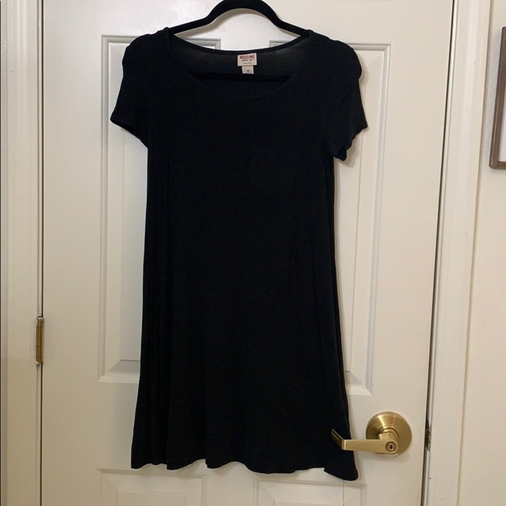 T-shirt Black Dress